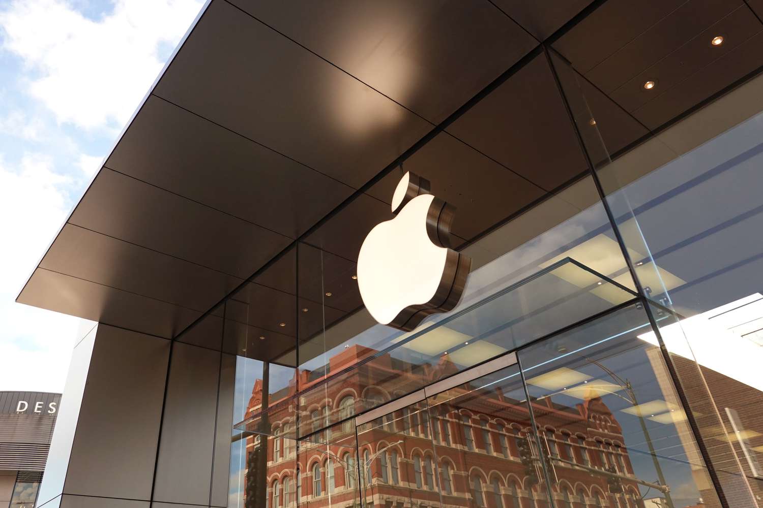 Apple (AAPL) Hands Over to a New CEO on September 1, and…