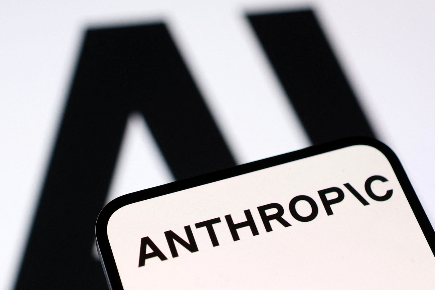 Riot Platforms Just Signed a $9.1 Billion AI Lease…